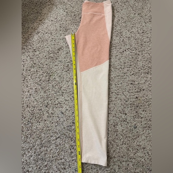 Outdoor Voices 3/4 Warmup Leggings Rose Quartz/Terracotta Size L - Picture 7 of 11